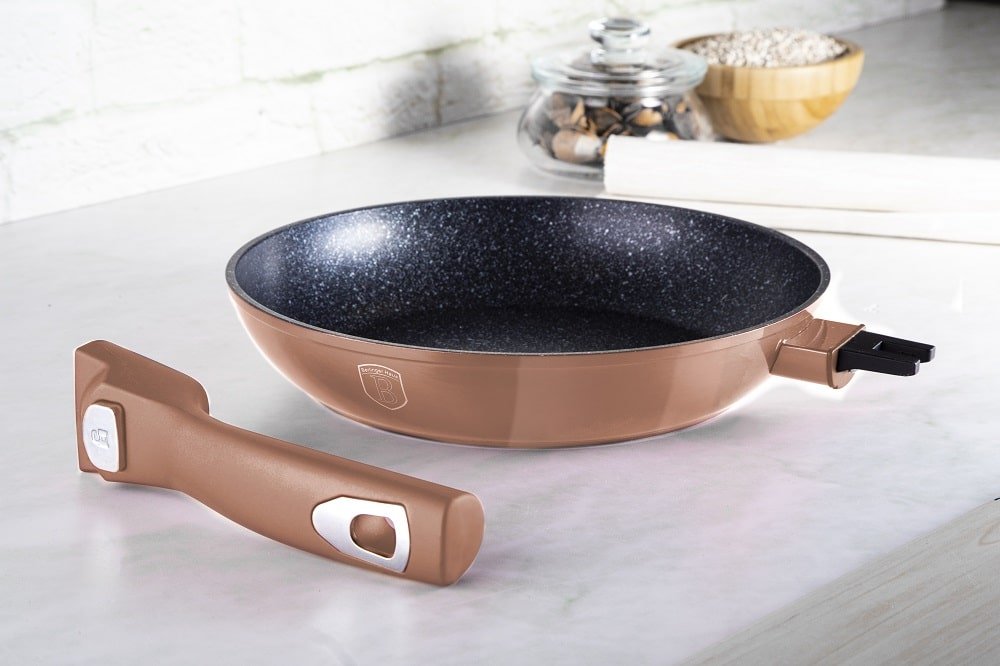 Berlinger Haus BH - 1949 – 28 cm Frying Pan | Rose Gold Collection | Premium Marble Non - Stick & Induction Ready - Hochwertige Küchenprodukte | High Quality Kitchen Product | UrbanHaus